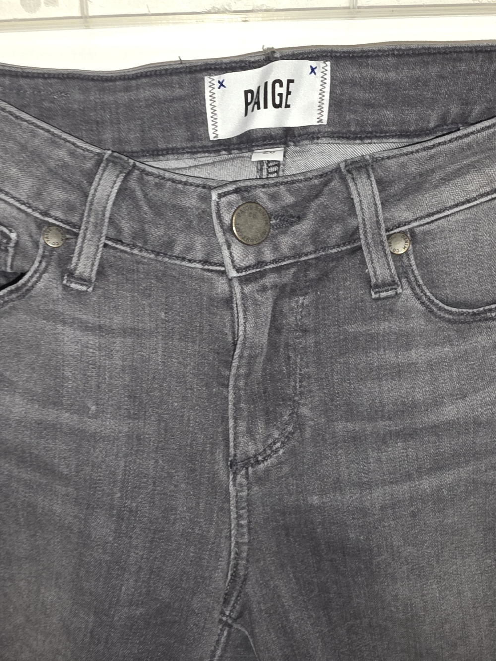 PAIGE Size 26 Verdugo Ultra Skinny Dream Catcher Gray Denim Jeans New Condition